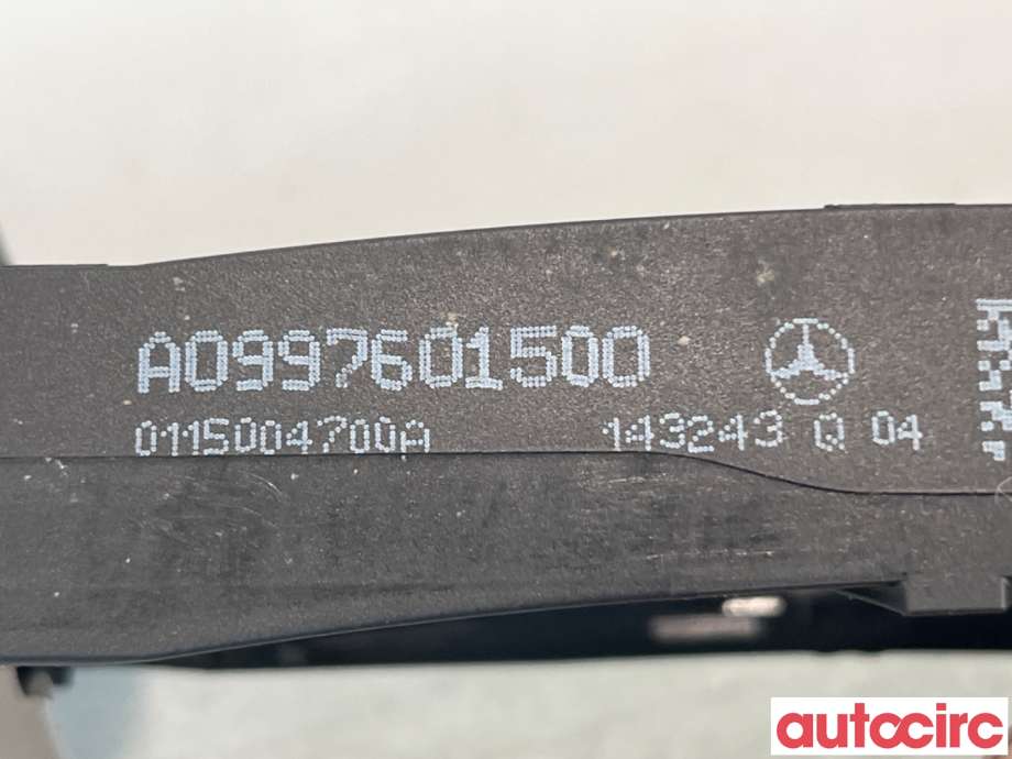 Dørhåndtak utv venstre foran til Mercedes C-Klasse 2014-2018 (Fase 1) (W205) (W205) (MERCEDES|A0997601359||A0997601500)