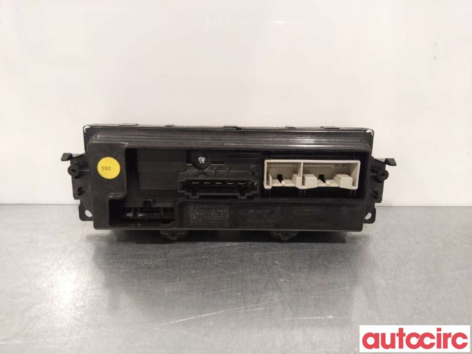 Varmeapparat betjening til VW Transporter / Caravelle 2015-2019 (T6) (T6) (VOLKSWAGEN|7E0907047AF)