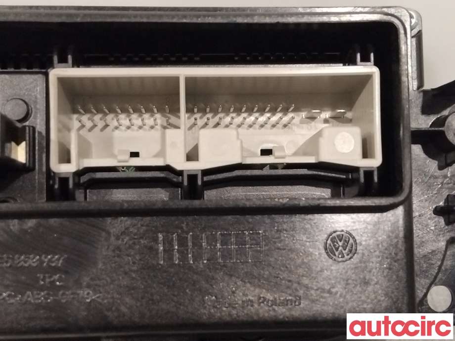Varmeapparat betjening til VW Transporter / Caravelle 2015-2019 (T6) (T6) (VOLKSWAGEN|7E0907047AF)