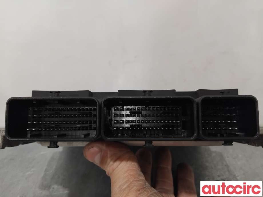 Styreenhet motor til Opel Vivaro B 2014-2019  (OPEL|1676950480|0281033357|237106626R)