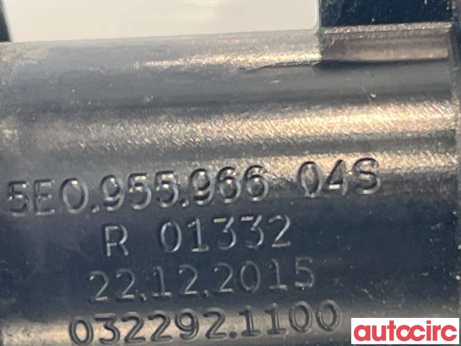 Lyktespylerdyse til Škoda Octavia 2013-2016 (Type III, Fase 1)  (SKODA|5E0955966|)