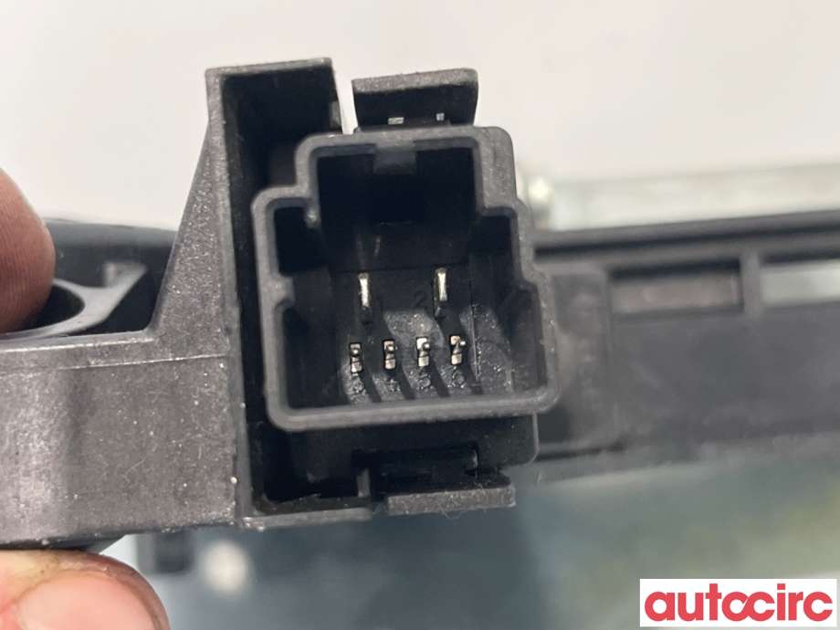 Ruteheis venstre foran til Volvo V70 2007-2013 (Type III, Fase 1)  (VOLVO|30699645|970713-101|)