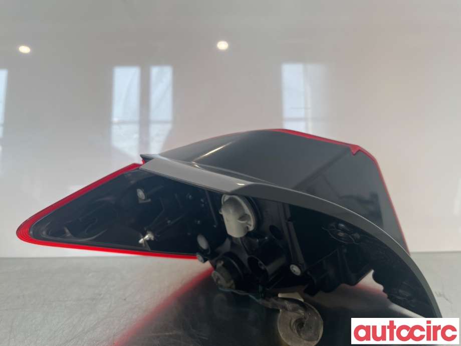 Baklykt høyre til Mitsubishi ASX 2010-2019  (MITSUBISHI|8330A690)
