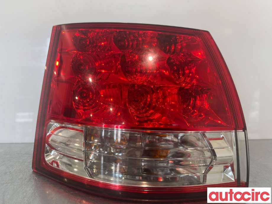 Baklykt venstre til Citroën C-Crosser, 2007-2012  (CITROEN|6350EH)