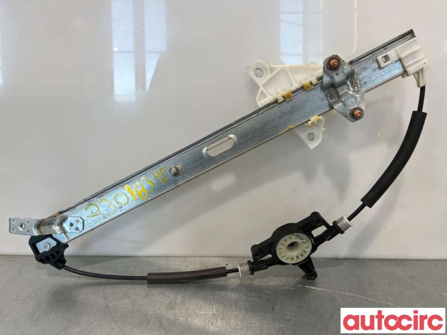 Ruteheis til Mazda 3 2013-2016 (Type III, Fase 1)  (MAZDA|BHN9-58-590A|)