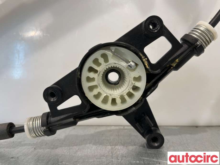 Ruteheis til Mazda 3 2013-2016 (Type III, Fase 1)  (MAZDA|BHN9-58-590A|)