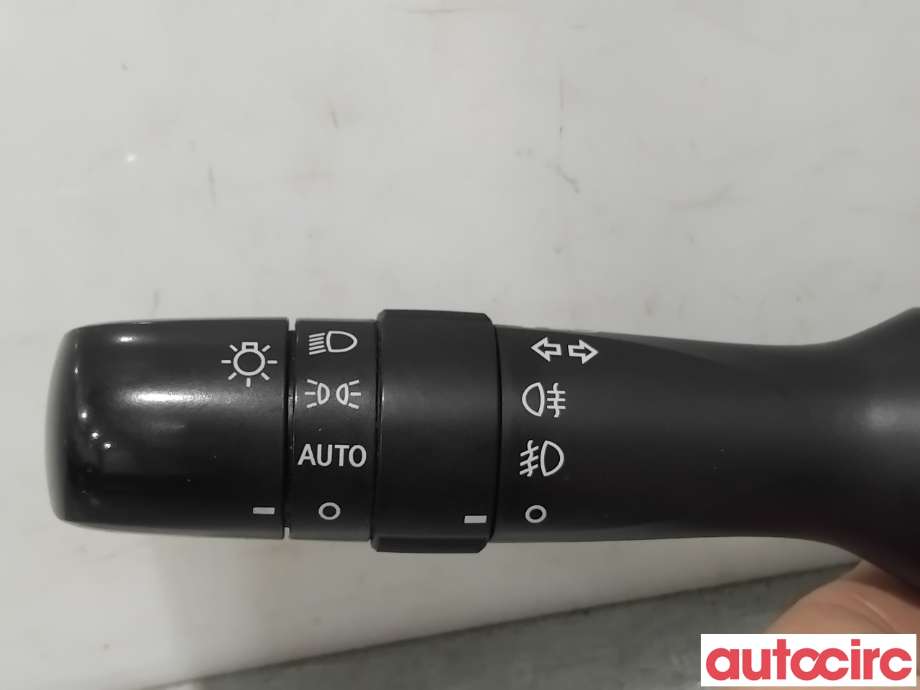 Bryter blink til Toyota Avensis 2009-2015 (Type III, Fase 1)  (TOYOTA|8414005190||05190)