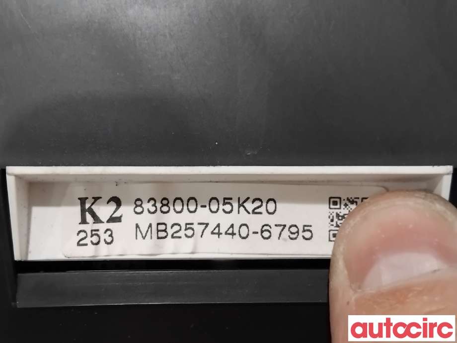 Instrumentpanel til Toyota Avensis 2009-2015 (Type III, Fase 1)  (TOYOTA|8380005K20|MB257440-6795|83800-05K20)