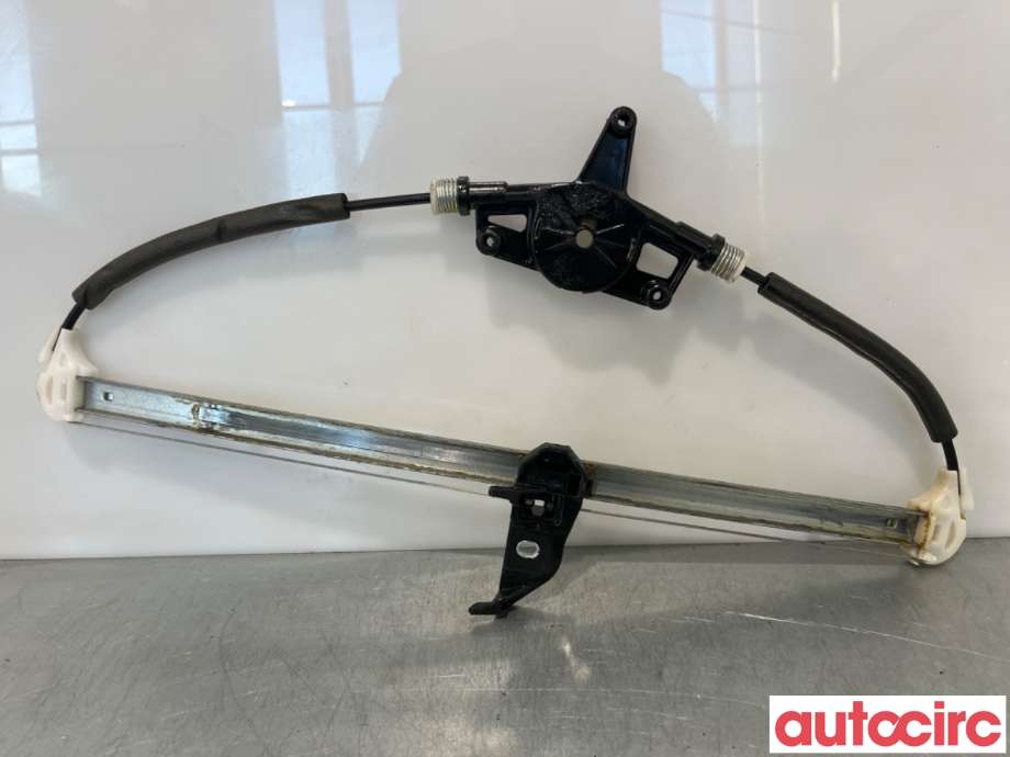 Ruteheis til Mazda 3 2013-2016 (Type III, Fase 1)  (MAZDA|BHN9-72-590A|)