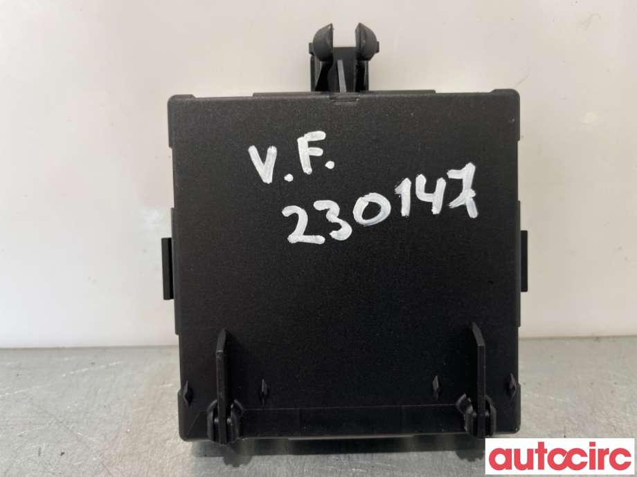 Styreenhet dør venstre foran til Mercedes C-Klasse 2014-2018 (Fase 1) (W205) (W205) (MERCEDES|A2059001211|28-4159-2205-3-00|A2059000328)