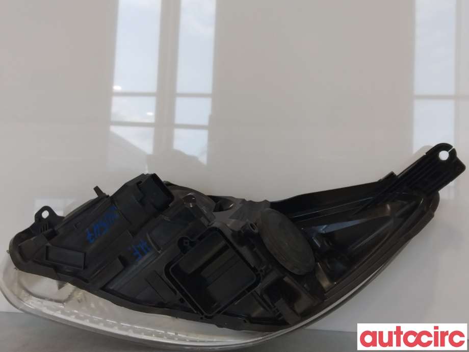 Frontlykt høyre halogen til Ford Focus 2014-2018 (Type III, Fase 2)  (FORD|260109RB0A)