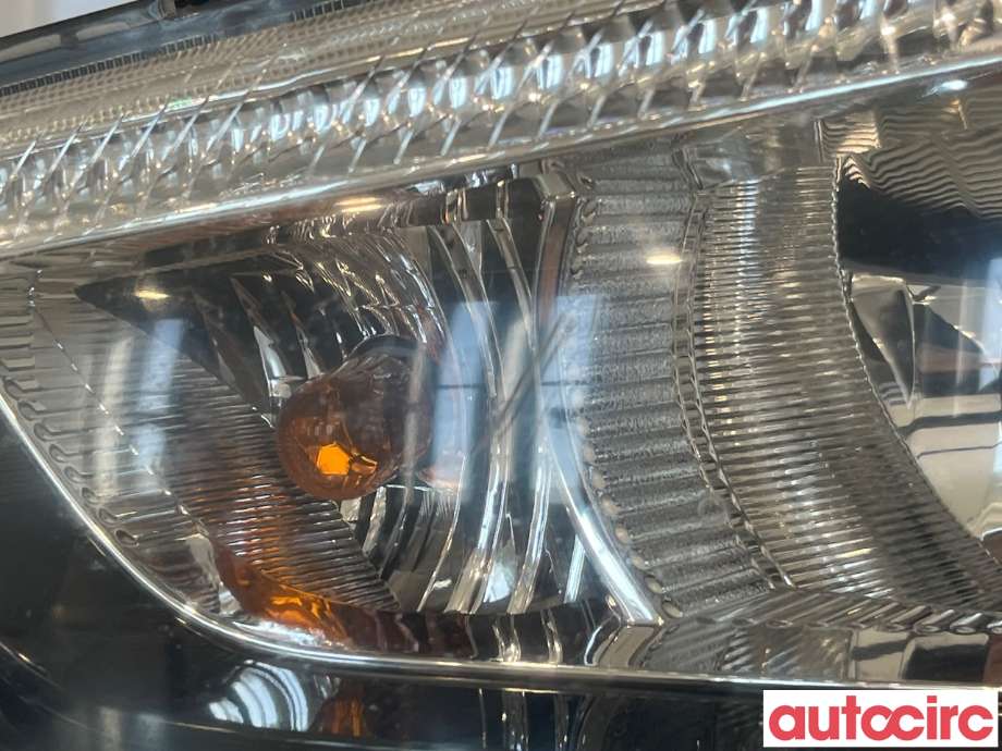 Frontlykt venstre xenon til Mitsubishi ASX 2010-2019  (MITSUBISHI|8301B591)