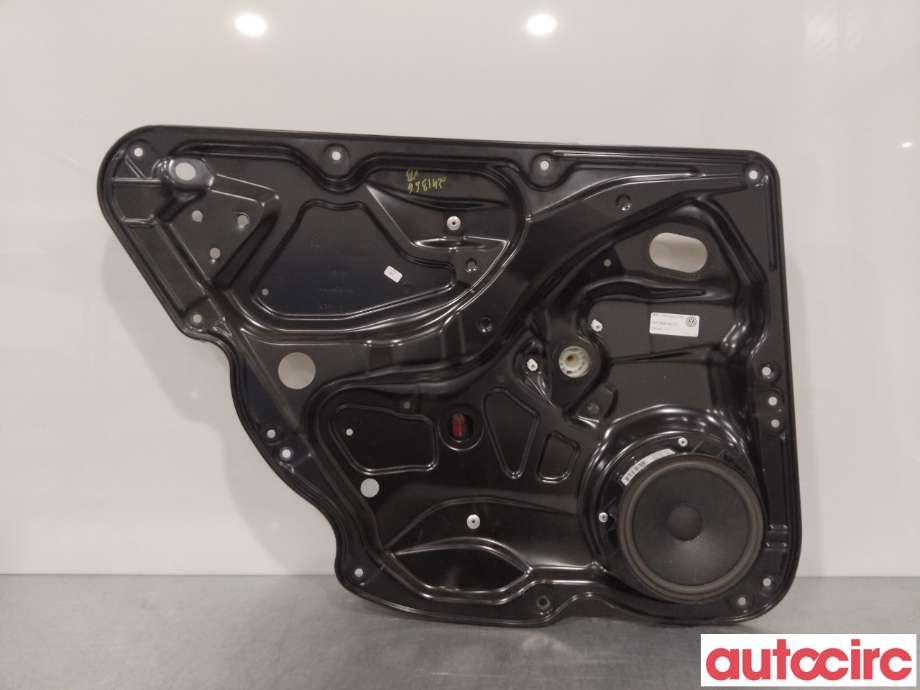 Ruteheis til VW Passat 2011-2015 (B7) (B7) (VOLKSWAGEN|3AF839461C|)