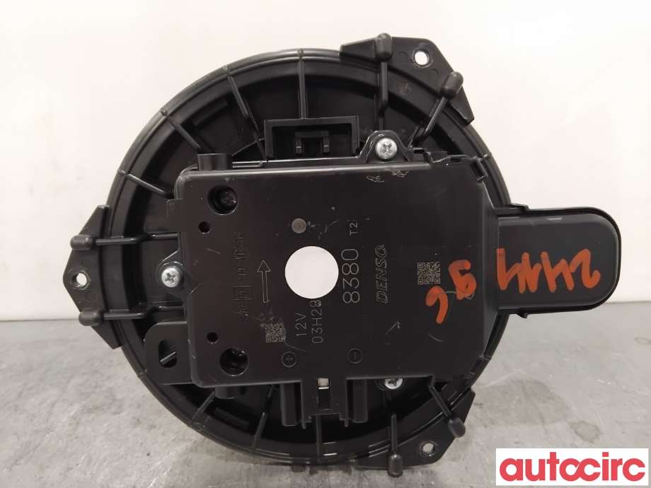 Varmeapparat motor til Toyota Corolla 2019-->>  (TOYOTA|8710378040|)