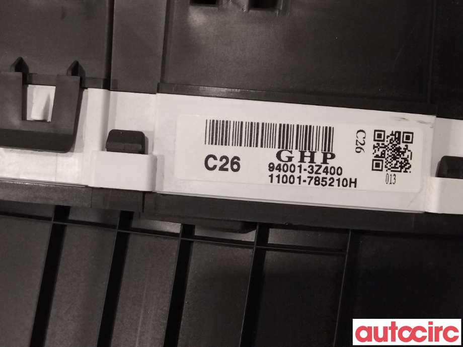 Instrumentpanel til Hyundai i40 2012-2017  (HYUNDAI|940013Z400|11001-785210H|94001-3Z400)