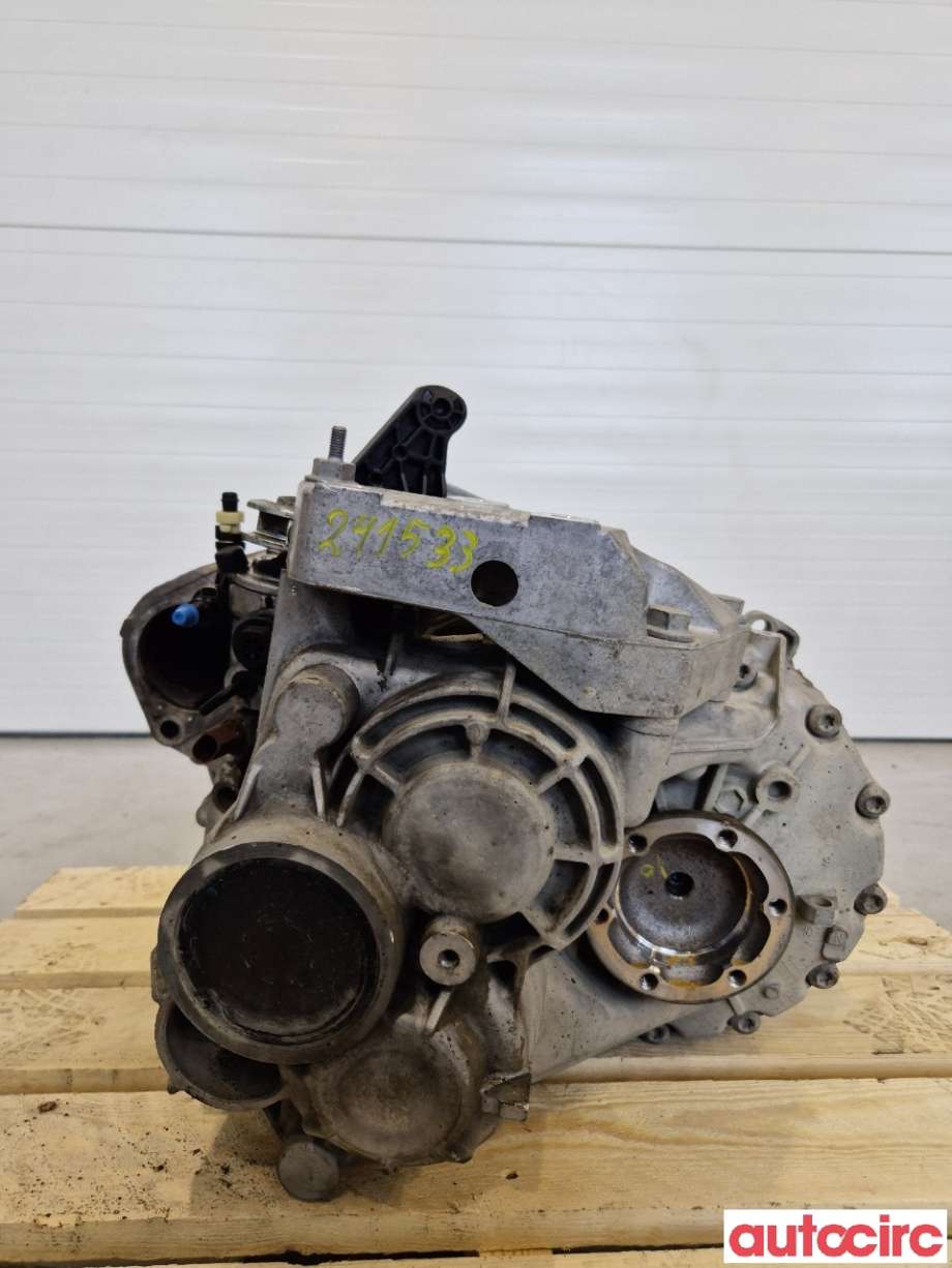 Girkasse manuell 6-trinn til VW Golf VI 2008-2012  (VOLKSWAGEN|02Q300048L|NFR|02Q300013R)