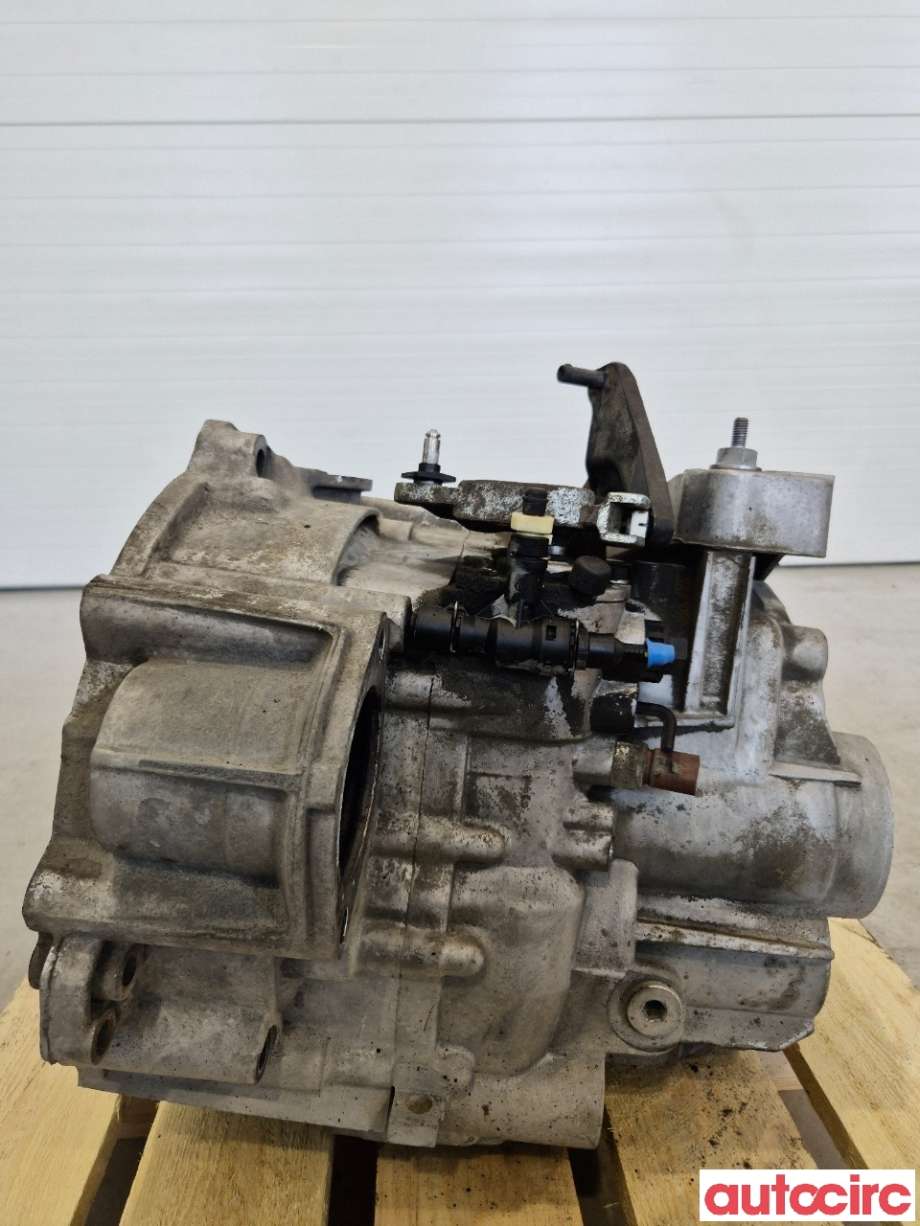 Girkasse manuell 6-trinn til VW Golf VI 2008-2012  (VOLKSWAGEN|02Q300048L|NFR|02Q300013R)