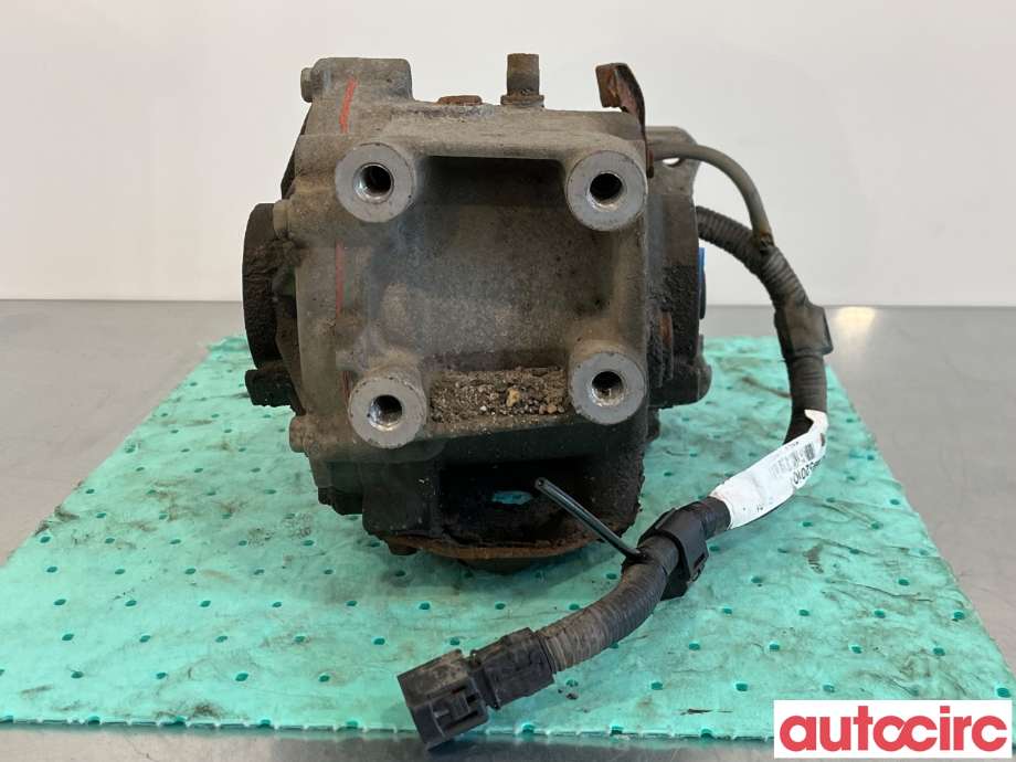 Kardang klokke bak til Toyota Urban Cruiser 2009-2014  (TOYOTA|4111042040|4111042070|4111042060)