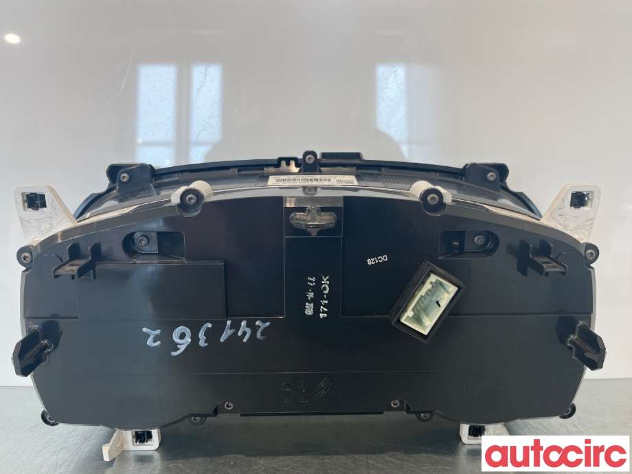 Instrumentpanel til Peugeot Expert 2016-->> (Type III)  (PEUGEOT|9823960780|)