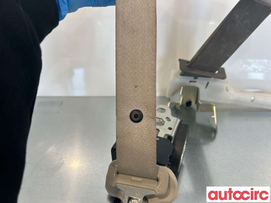 Sikkerhetsbelte foran venstre til Nissan Leaf 2011-2017 (Type I)  (NISSAN|868853ND1A|619016600F)