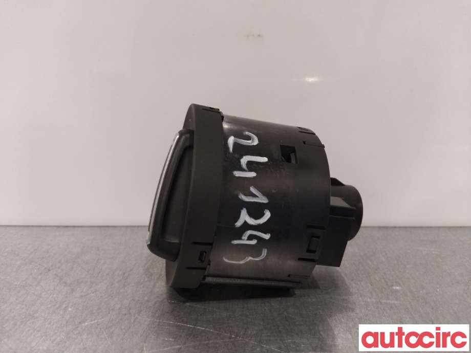 Bryter lys til VW Polo 2014-2017 (Type V, Fase 2)  (VOLKSWAGEN|5G0941431AJ)