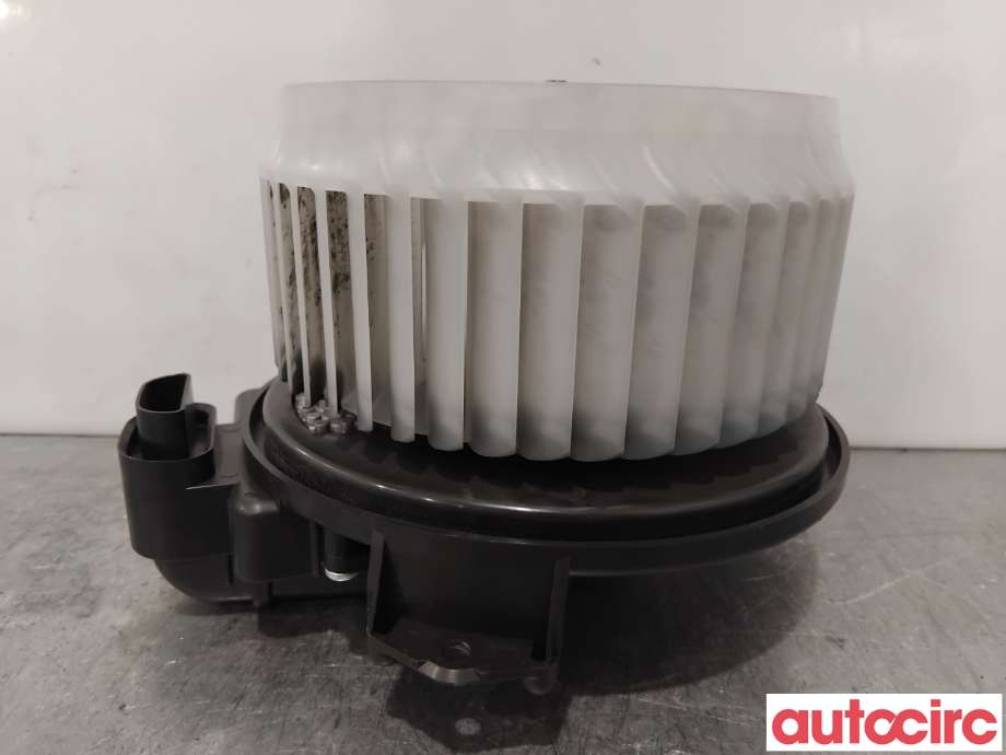 Varmeapparat motor til Toyota Yaris 2014-2020 (Type III, Fase 2)  (TOYOTA|871030D220|)