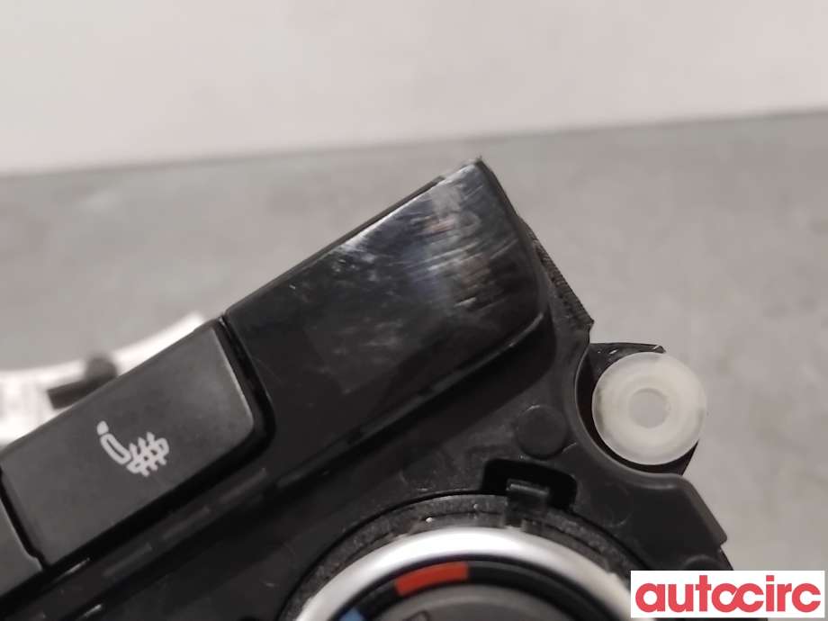 Varmeapparat betjening til VW Passat 2011-2015 (B7) (B7) (VOLKSWAGEN|3AA907044BD|5HB011257-13|3AA907044CM)