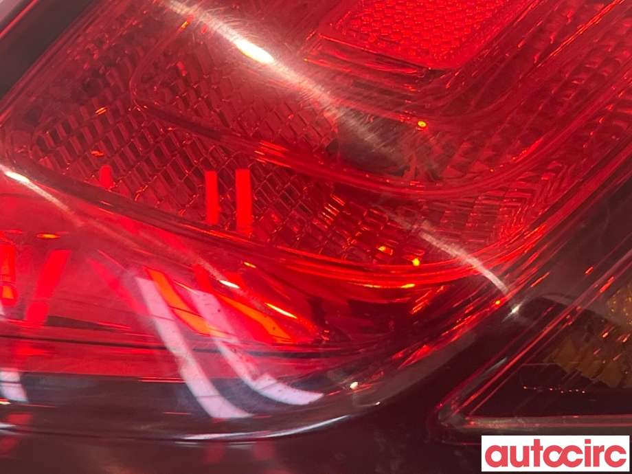 Baklykt venstre til Toyota Yaris 2014-2020 (Type III, Fase 2)  (TOYOTA|815610D600)