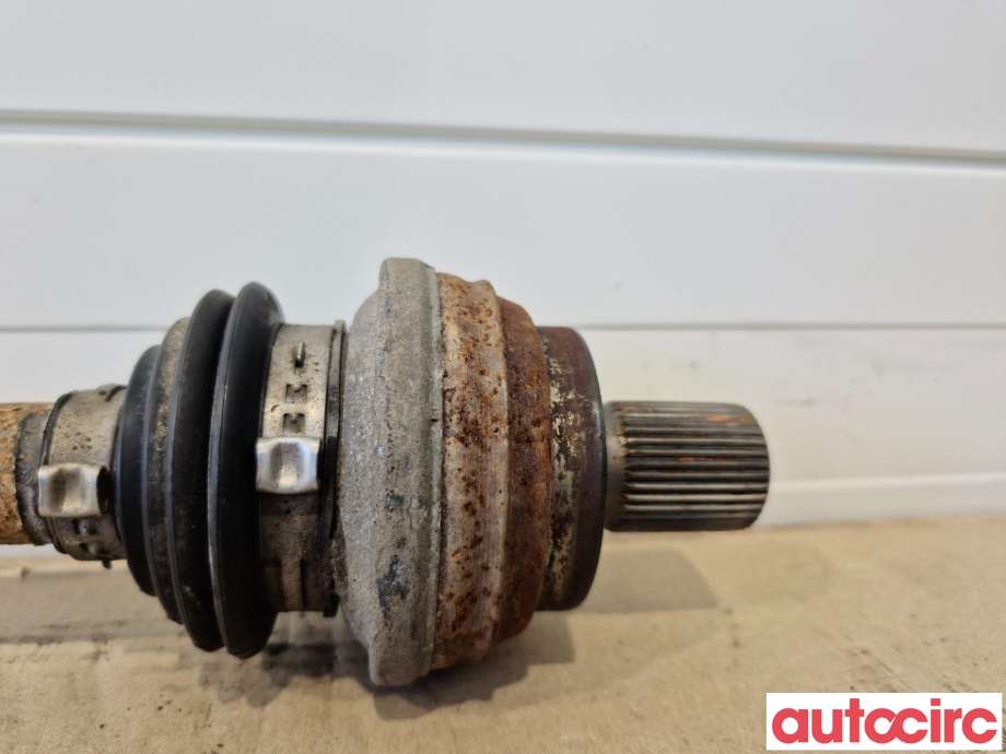 Drivaksel venstre bak til VW Tiguan 2016-2020 (Type II, Fase 1)  (VOLKSWAGEN|3Q0501203BX||3Q0501203B)