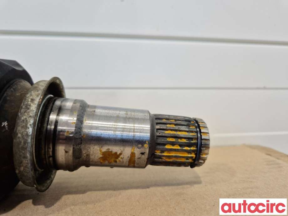 Drivaksel høyre foran, elbil til Toyota Prius +7 2012-2020 (Type III) (stasjonsvogn) (stasjonsvogn) (TOYOTA|4341012B30|)