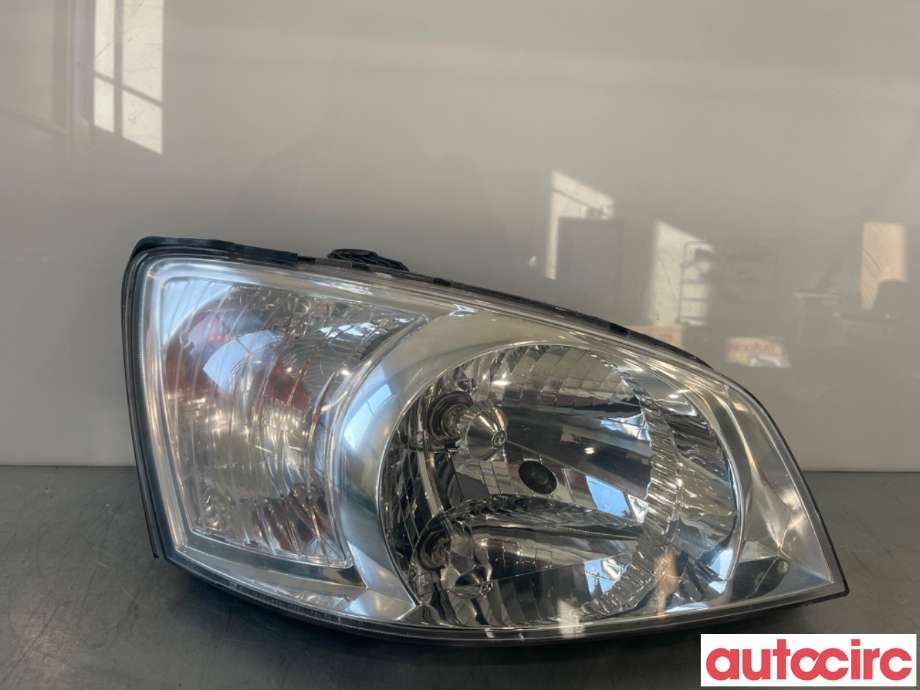 Frontlykt høyre halogen til Hyundai Getz 2002-2009 (HYUNDAI|921201C010|)