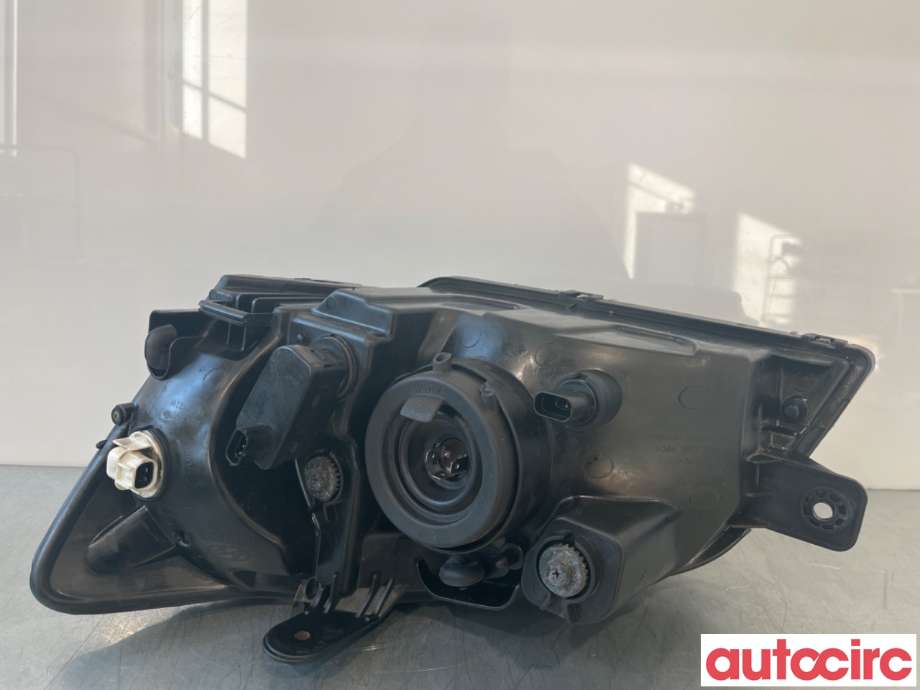Frontlykt høyre halogen til Hyundai Getz 2002-2009 (HYUNDAI|921201C010|)