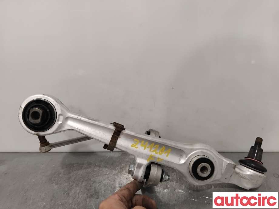 Bærebru venstre foran nedre til Audi A8 1995-2002 (Type I) (AUDI|4D0407151P|13673|)