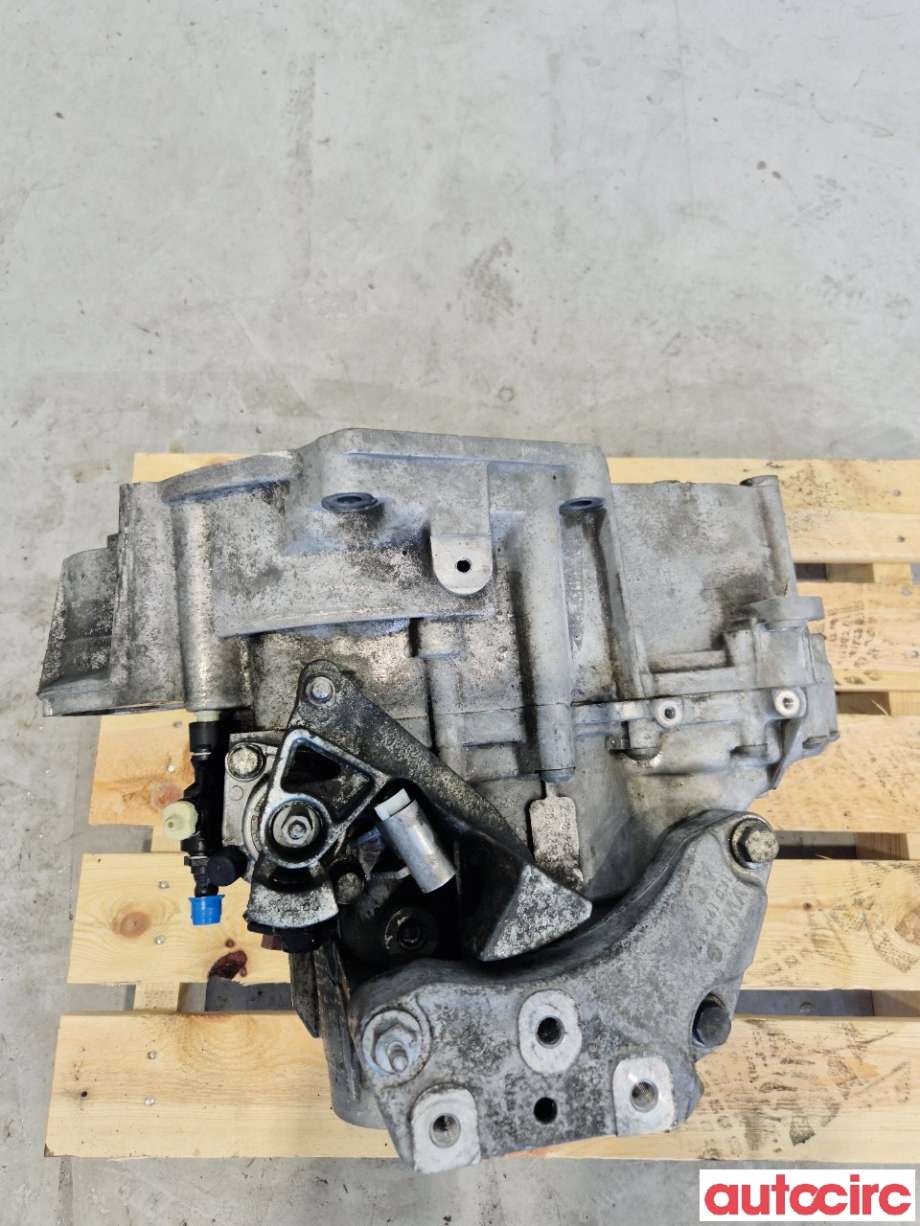 Girkasse manuell 6-trinn til VW Passat 2011-2015 (B7) (B7) (VOLKSWAGEN|02Q300047E|MKH|)