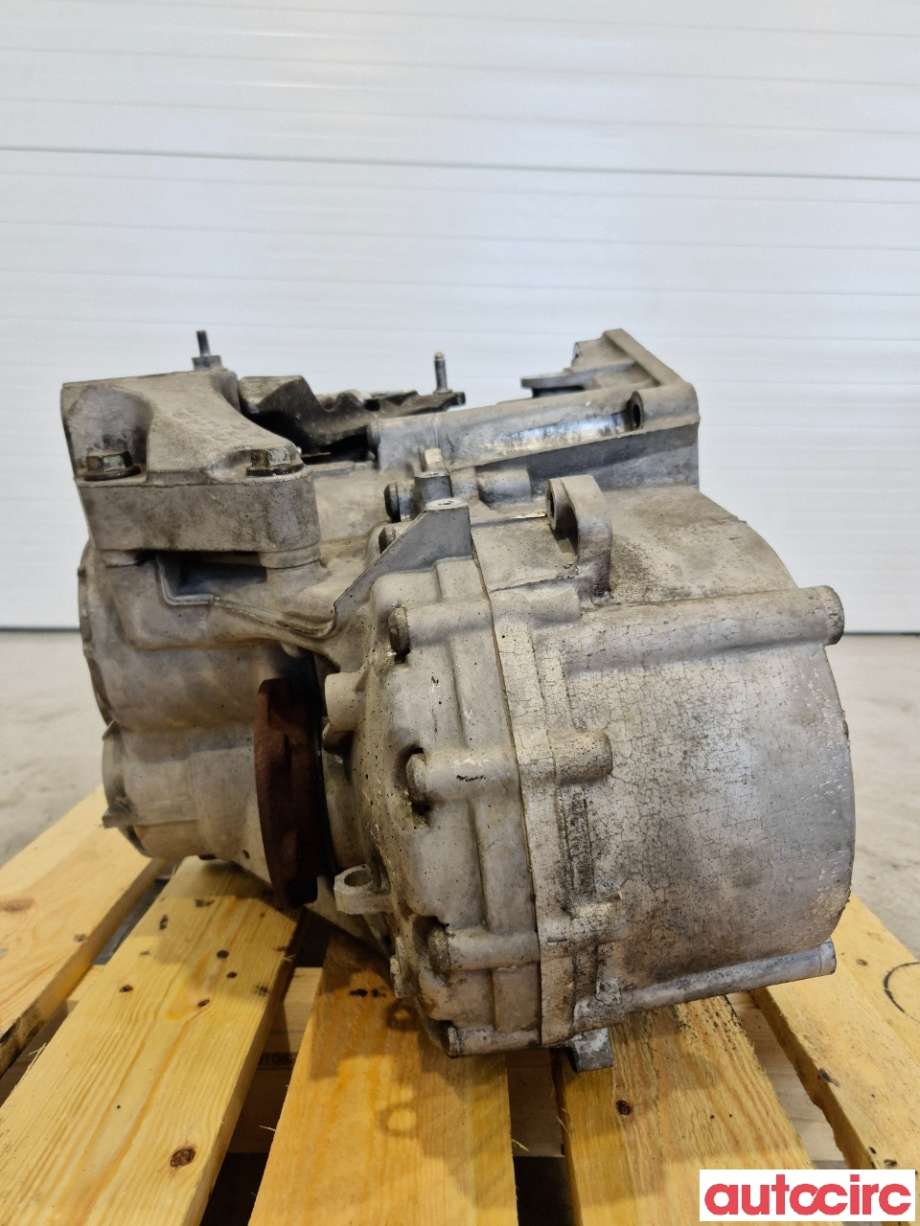 Girkasse manuell 6-trinn til VW Passat 2011-2015 (B7) (B7) (VOLKSWAGEN|02Q300047E|MKH|)