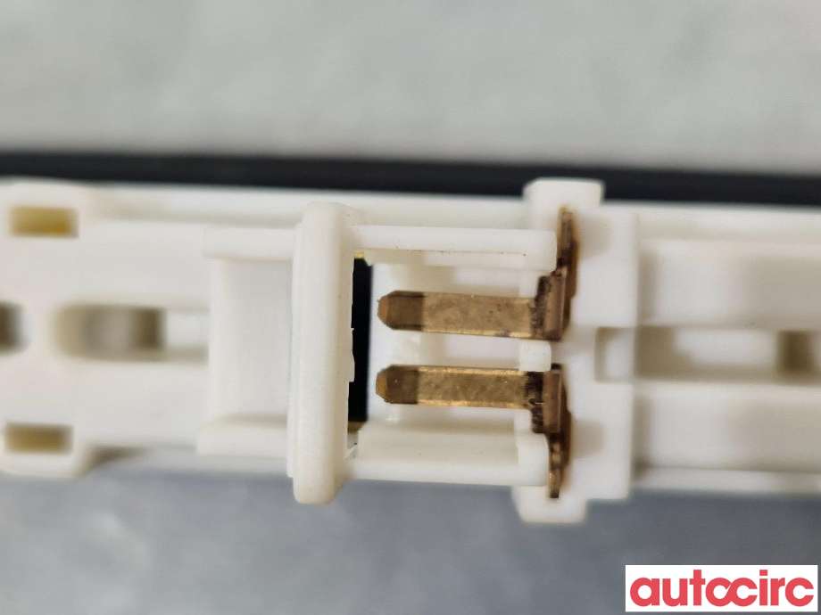 Baklykt bremselys bakrute til Suzuki SX4 S-CROSS 2013-->> (Type II)  (SUZUKI|35820-63J00||35810-63J0)