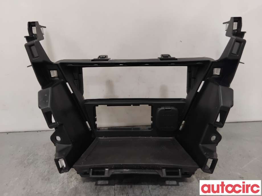 Innredning diverse til Mazda CX-3, 2015-2022  (MAZDA|D10A-64-320A)