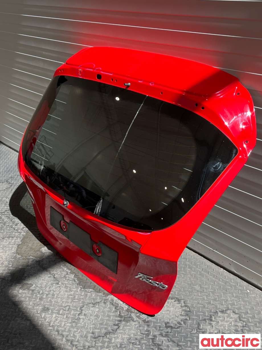 Bakluke combi til Ford Fiesta 2013-2017 (Type VI, Fase 2)  (FORD|1763986)