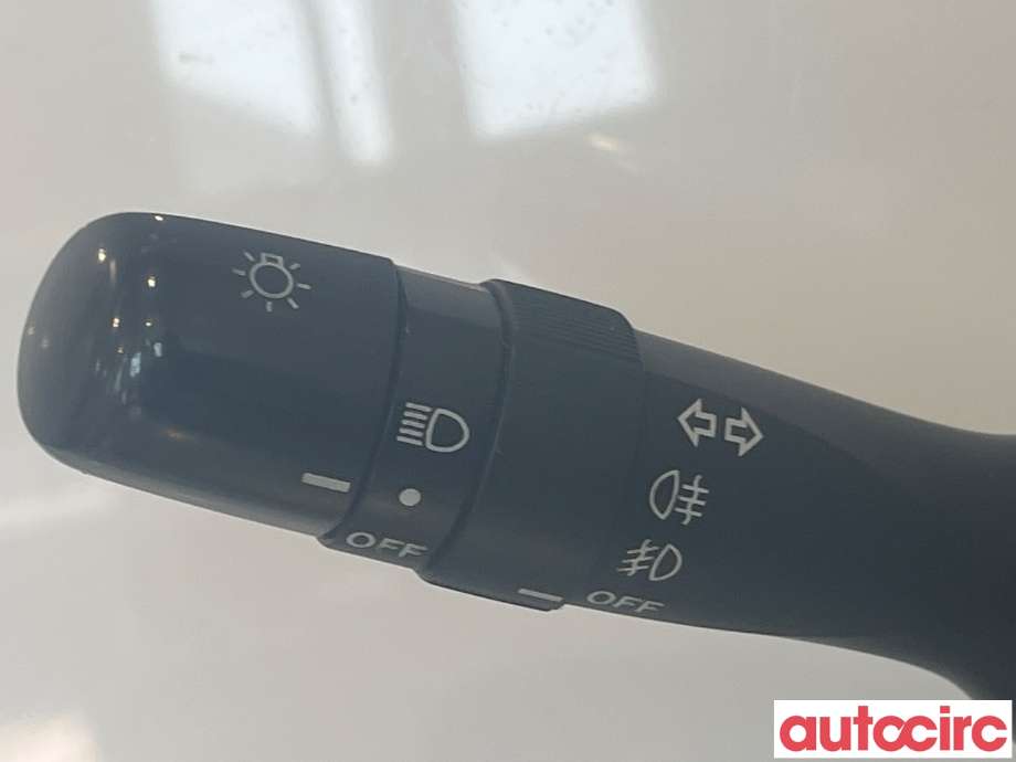 Bryter combi til Toyota RAV4 2006-2009 (Type III, Fase 1)  (TOYOTA|8430648030)