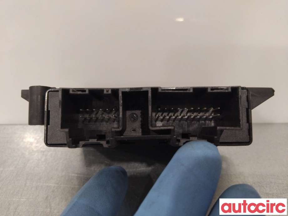 Styreenhet parkering til Ford Fiesta 2017-->> (Type VII) (FORD|2394477|HU5T-15K866-AG)