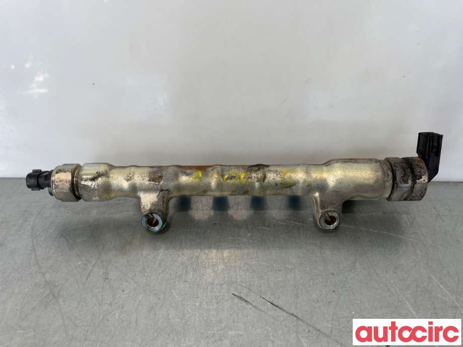 Dyseskinne (fuelrail) til Mazda CX-5 2012-2017 (Type I) (MAZDA CX-5|SH01-13-GC0|)