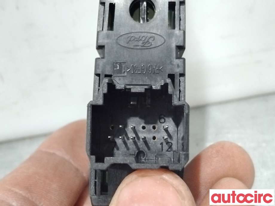 Bryter diverse til Ford Focus 2011-2014 (Type III, Fase 1) (FORD|1696451||AM5T14B436BB)