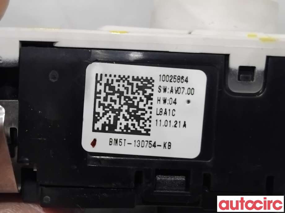 Bryter diverse til Ford Focus 2011-2014 (Type III, Fase 1)  (FORD|1844613||BM5T-13D754-KB)