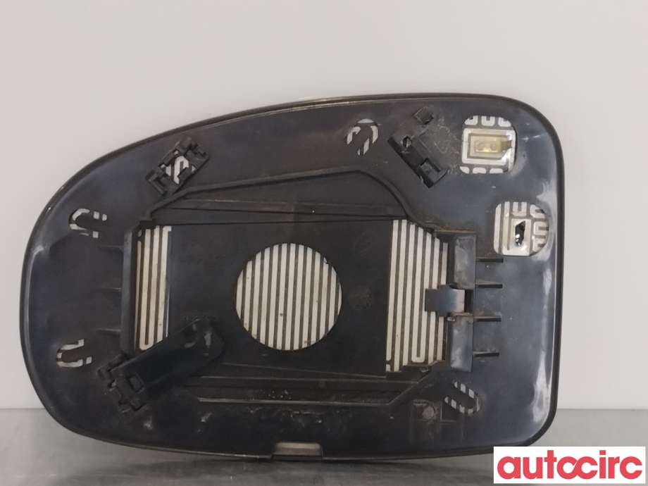 Speilglass høyre til Toyota Avensis 2009-2015 (Type III, Fase 1)  (TOYOTA|8793105400)
