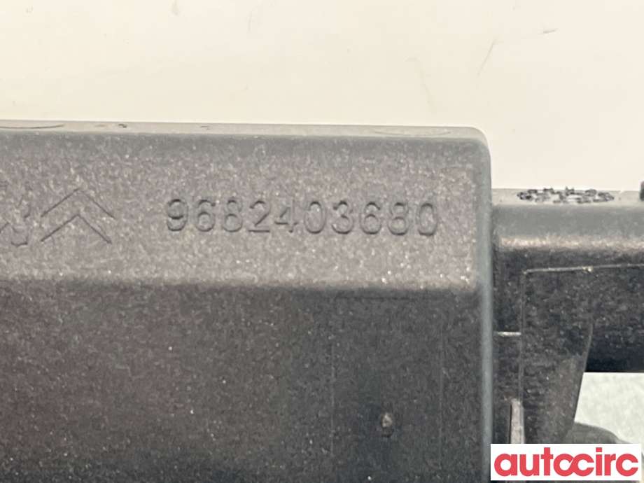 Skiltlys til Peugeot 5008 2017-->> (Type II)  (PEUGEOT|6340G3||9682403680)