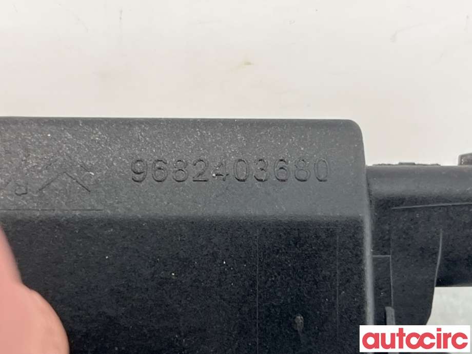 Skiltlys til Peugeot 5008 2017-->> (Type II)  (PEUGEOT|6340G3||9682403680)