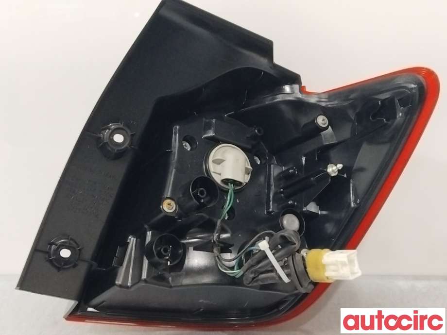 Baklykt venstre til Mitsubishi ASX 2010-2019  (MITSUBISHI|8330A689)