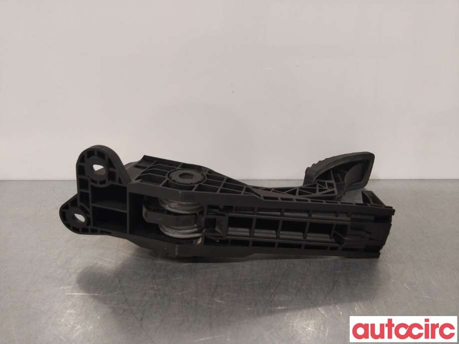 Pedal gass til Mercedes ML 2005-2011 (W164) (W164) (MERCEDES|A1643000004|)