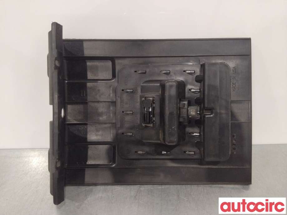 Bryter diverse til Tesla Model S 2013-2016 (Fase 1)  (TESLA|1002066-00-A|)