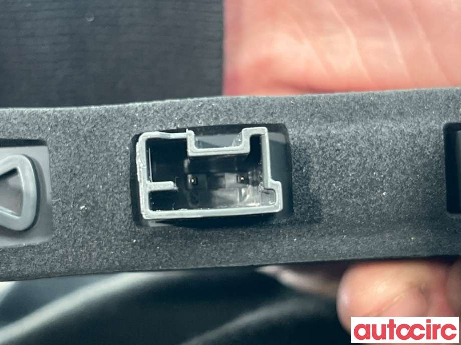 Baklykt bremselys bakrute til Peugeot 5008 2017-->> (Type II)  (PEUGEOT|9811951080|)